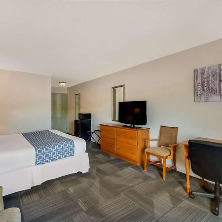 Surestay Plus Hotel By Best Western Berkeley Springs Bagian luar foto