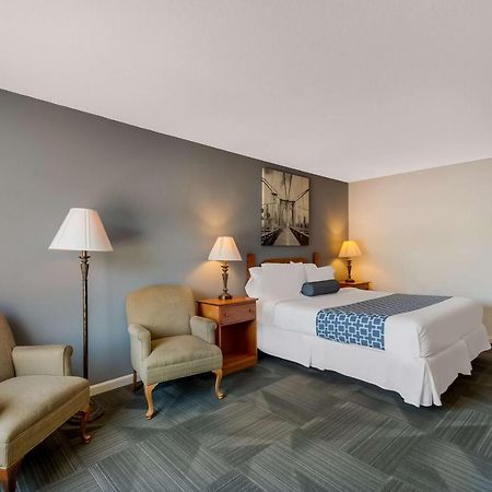 Surestay Plus Hotel By Best Western Berkeley Springs Bagian luar foto