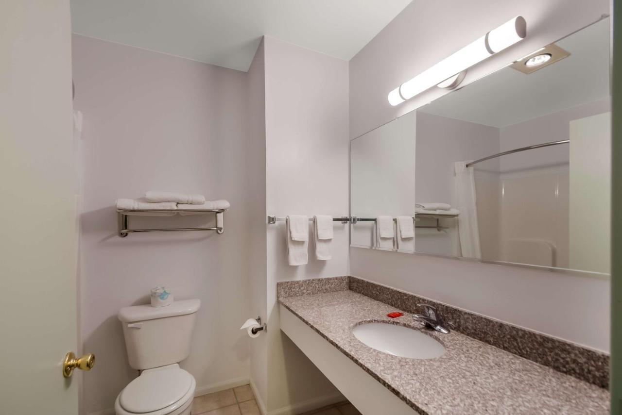 Surestay Plus Hotel By Best Western Berkeley Springs Bagian luar foto