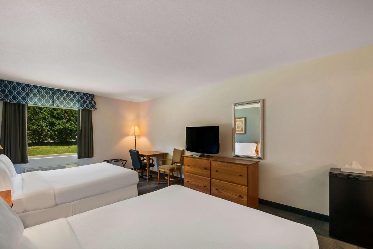 Surestay Plus Hotel By Best Western Berkeley Springs Bagian luar foto