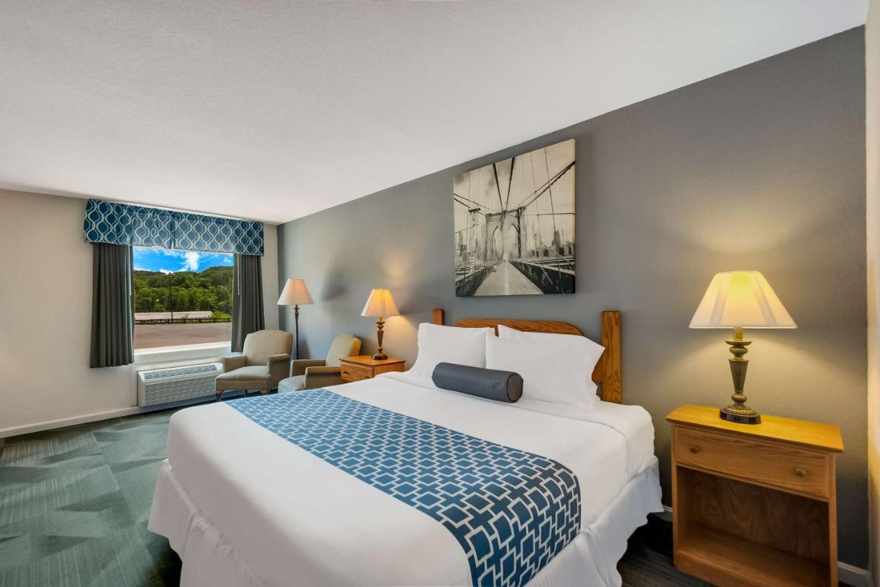 Surestay Plus Hotel By Best Western Berkeley Springs Bagian luar foto