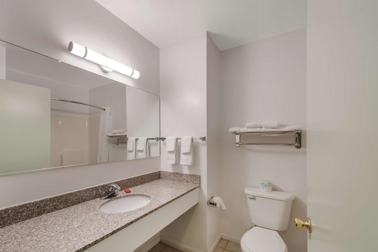 Surestay Plus Hotel By Best Western Berkeley Springs Bagian luar foto