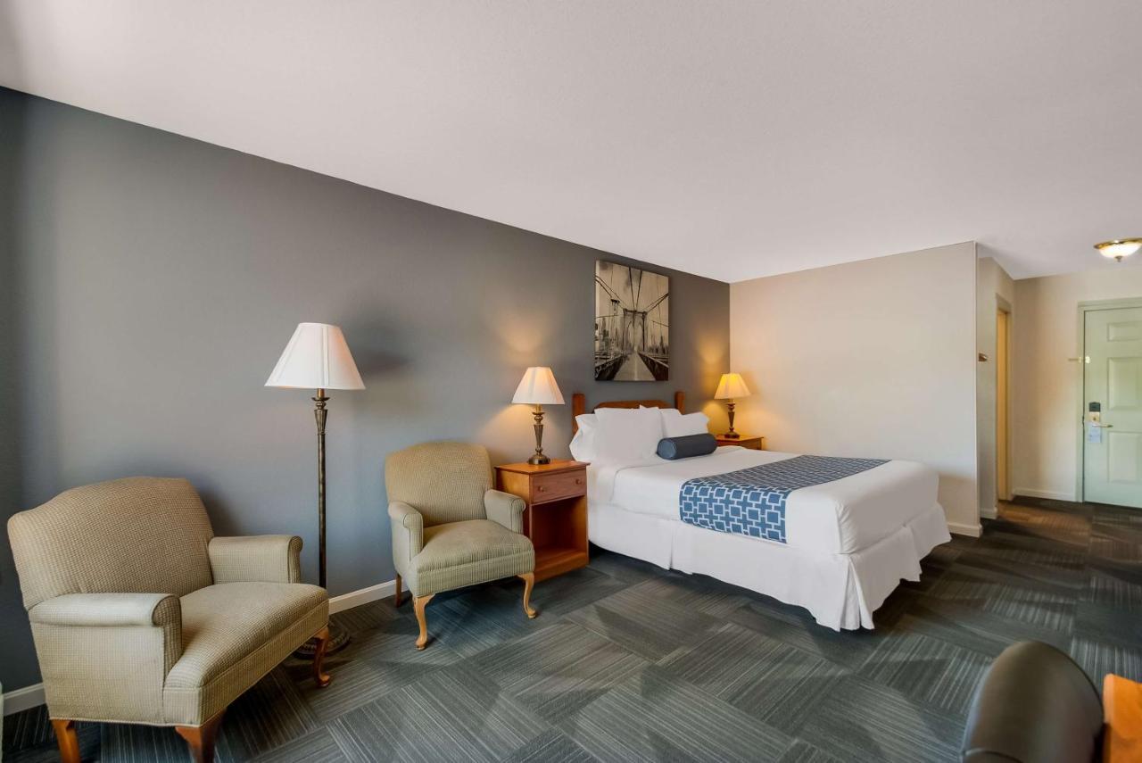 Surestay Plus Hotel By Best Western Berkeley Springs Bagian luar foto