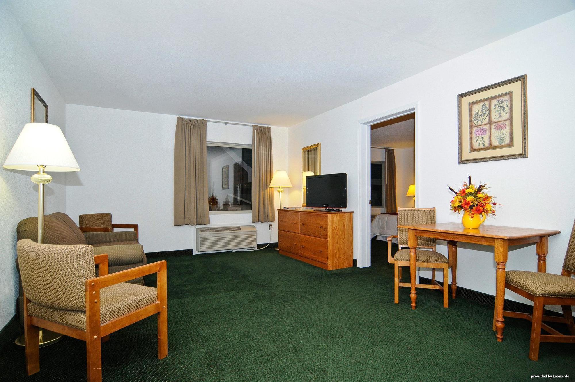 Surestay Plus Hotel By Best Western Berkeley Springs Bagian luar foto