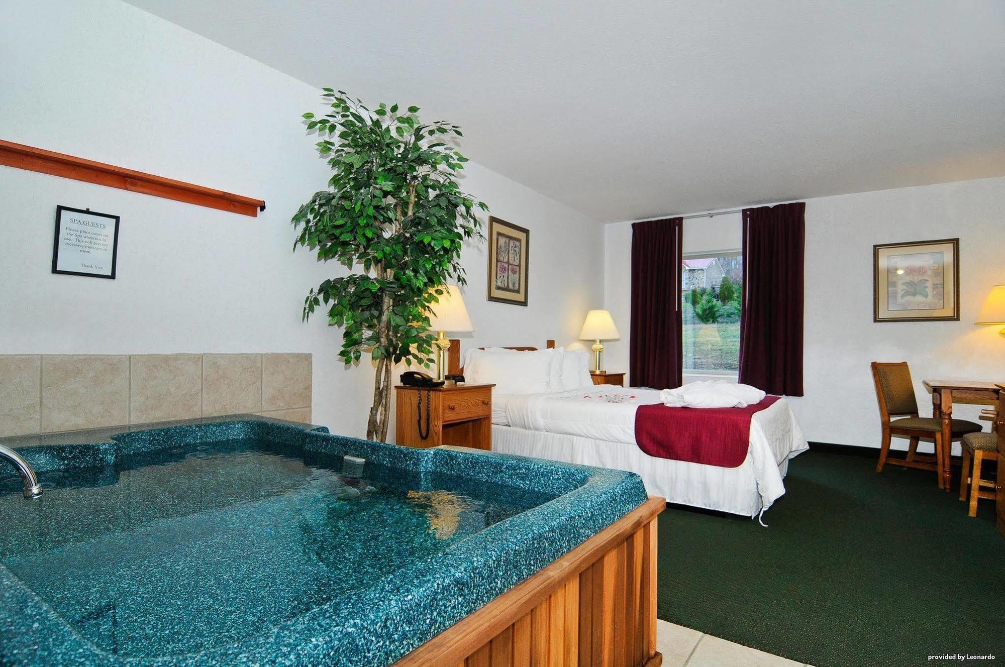 Surestay Plus Hotel By Best Western Berkeley Springs Ruang foto