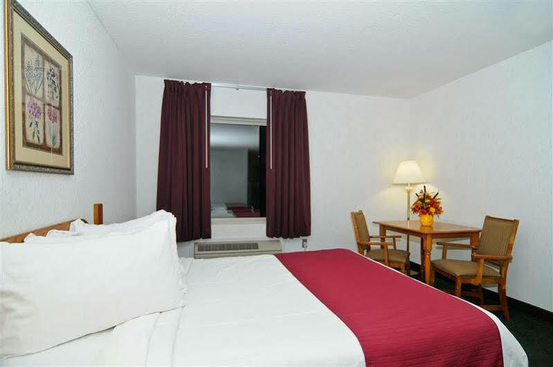 Surestay Plus Hotel By Best Western Berkeley Springs Bagian luar foto